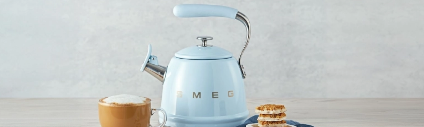 Як вибрати чайник для плити: матеріал, сумісність і безпека